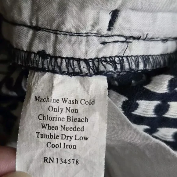 Vineyard Vines Shorts Womens 14 Navy Blue White Polka Dot Chino Day Boat - Picture 9 of 10